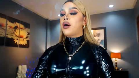 Snapshot of urmajestytyra chatting on March 2025 03:46:02 AM UrMajestyTyra online show from March 2025 03:46:02 AM