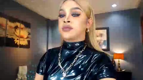 Snapshot of urmajestytyra chatting on March 2025 06:06:02 AM UrMajestyTyra online show from March 2025 06:06:02 AM
