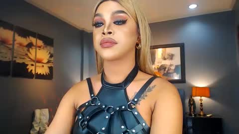 Snapshot of urmajestytyra chatting on March 2025 04:08:02 AM UrMajestyTyra online show from March 2025 04:08:02 AM