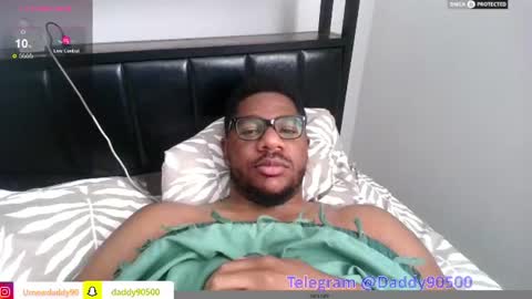 Snapshot of urnewdaddy90 chatting on June 2026 04:18:01 PM Big Daddy online show from June 2026 04:18:01 PM