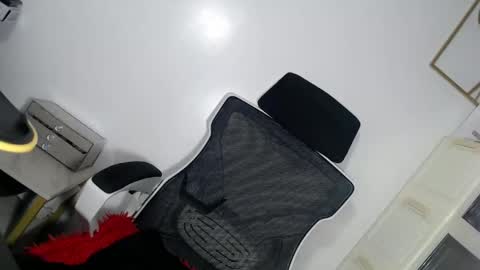 Lhea online show from April 2026 09:30:02 AM