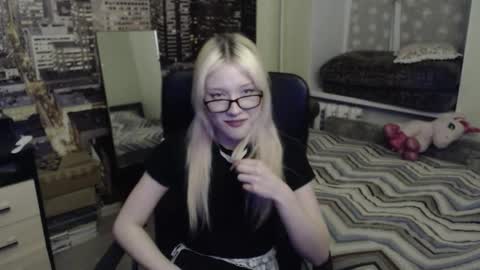 Snapshot of uroxygen chatting on March 2026 07:31:01 PM Mary online show from March 2026 07:31:01 PM