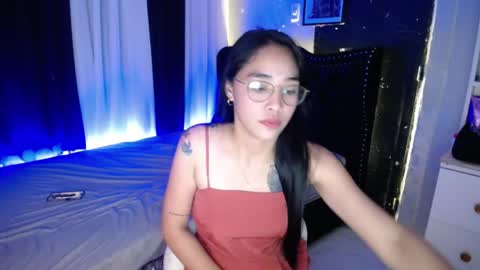 urpetit_soflexx online show from May 2026 08:30:01 AM