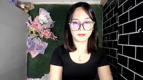 Snapshot of urpinay_pia chatting on October 2025 11:46:01 PM Pia online show from October 2025 11:46:01 PM