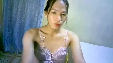 queen julia not into CHEAPGUY online show from December 2024 02:37:01 PM