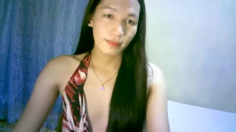queen julia not into CHEAPGUY online show from December 2024 12:05:01 PM