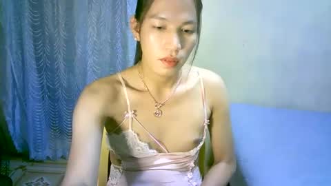 queen julia not into CHEAPGUY online show from December 2024 03:53:02 PM