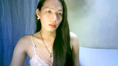 queen julia not into CHEAPGUY online show from January 2025 12:41:02 PM