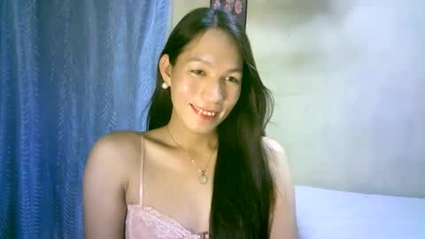 queen julia not into CHEAPGUY online show from February 2025 12:17:02 PM
