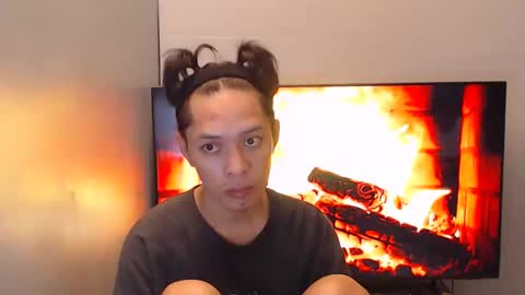 Snapshot of urpinoyasianx chatting on January 2025 11:39:02 AM Mel online show from January 2025 11:39:02 AM