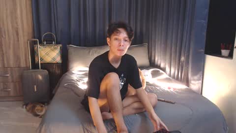 Snapshot of urpinoyasianx chatting on January 2025 05:19:01 PM Mel online show from January 2025 05:19:01 PM