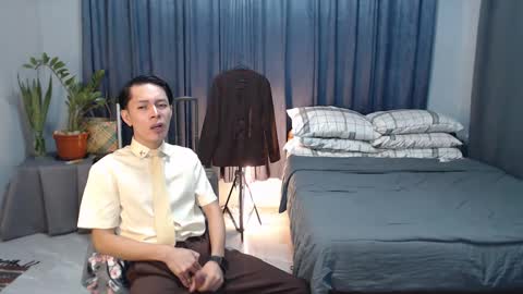 Snapshot of urpinoyasianx chatting on February 2025 04:27:02 AM Mel online show from February 2025 04:27:02 AM