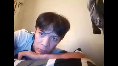 Snapshot of urpinoyasianx chatting on October 2025 03:25:01 PM Mel online show from October 2025 03:25:01 PM