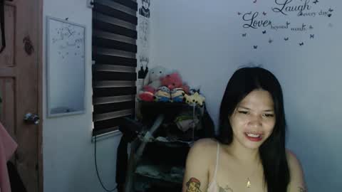 hi im kim online show from January 2025 02:20:02 AM