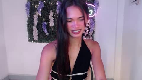 Snapshot of ursandra_xx chatting on January 2025 06:54:01 PM ursandra_xx online show from January 2025 06:54:01 PM