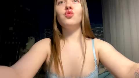Snapshot of ursoulandheart chatting on October 2025 10:16:01 PM Hannah online show from October 2025 10:16:01 PM
