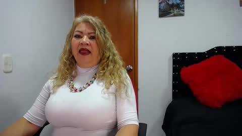 Snapshot of ursulawhite69 chatting on January 2025 03:59:01 AM Eveling Blanco online show from January 2025 03:59:01 AM