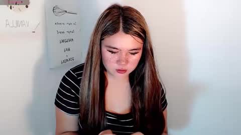 Snapshot of ursweet_ashley chatting on January 2025 09:43:02 AM online show from January 2025 09:43:02 AM