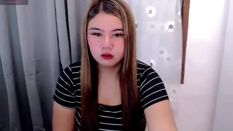 Snapshot of ursweet_ashley chatting on January 2025 10:36:01 PM online show from January 2025 10:36:01 PM