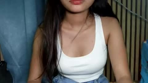 Snapshot of ursweetereca18 chatting on May 2026 12:24:02 PM ERECA online show from May 2026 12:24:02 PM