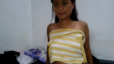 Snapshot of ursweetereca18 chatting on May 2026 08:06:01 PM ERECA online show from May 2026 08:06:01 PM