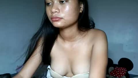 Snapshot of ursweetereca18 chatting on May 2026 08:38:01 PM ERECA online show from May 2026 08:38:01 PM