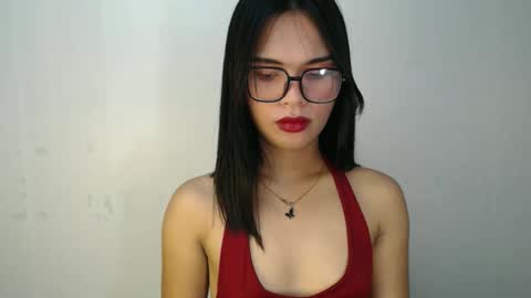 urtereshameow online show from April 2026 12:09:02 PM