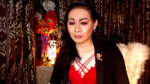 Snapshot of urtimelessbeauty chatting on January 2025 06:33:02 PM Merca online show from January 2025 06:33:02 PM