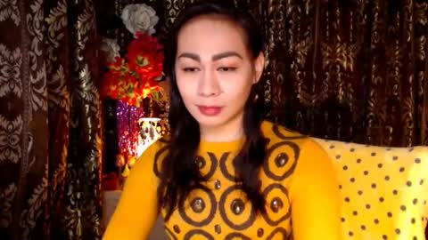 Snapshot of urtimelessbeauty chatting on February 2025 10:43:01 PM Merca online show from February 2025 10:43:01 PM