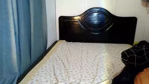 mark online show from April 2026 12:22:01 PM