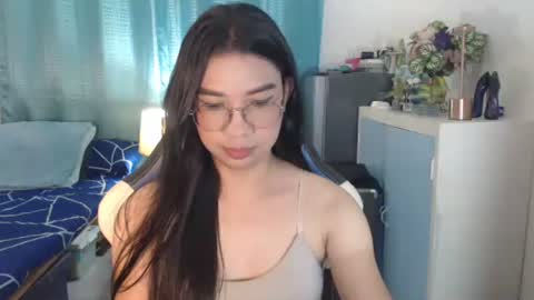 Ashley Kate Mateo Gray online show from October 2025 12:13:02 PM