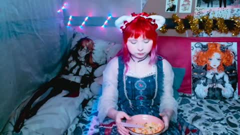 Usagi Blush online show from December 2024 06:12:02 PM