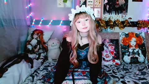 Usagi Blush online show from January 2025 01:53:01 AM