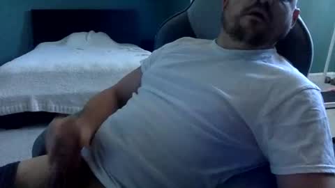 JayDee20420 online show from December 2025 04:35:02 PM