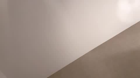 uwvvlvip online show from October 2025 01:00:02 AM