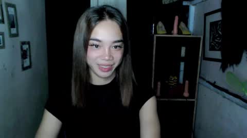 Snapshot of uxie_mew chatting on October 2025 12:57:01 AM Ahn Chiyo online show from October 2025 12:57:01 AM