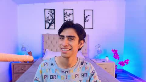 UYUKIE online show from October 2025 12:47:01 PM