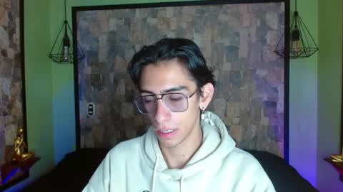 UYUKIE online show from March 2026 03:32:02 AM