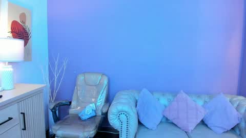 Vaiolet Harris online show from April 2026 11:42:01 AM