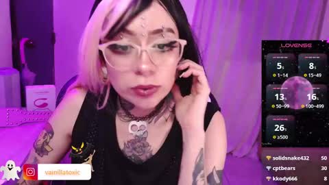 Vainilla Independent model online show from February 2025 04:00:02 AM