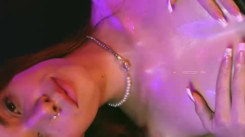 Snapshot of val_mendoza chatting on May 2026 11:01:04 PM Val online show from May 2026 11:01:04 PM