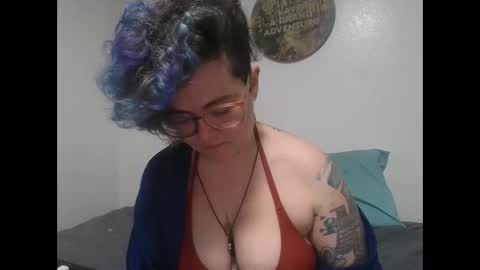 valarieak online show from October 2025 07:27:01 PM