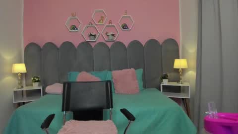 Valentina Montoya online show from December 2024 06:06:01 AM