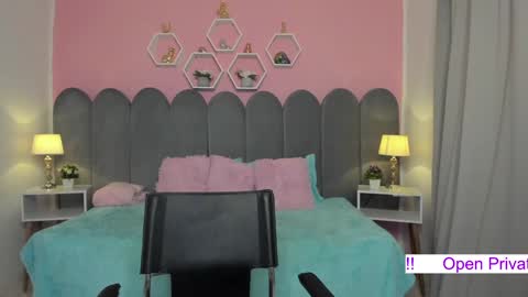 Valentina Montoya online show from February 2025 04:53:01 AM