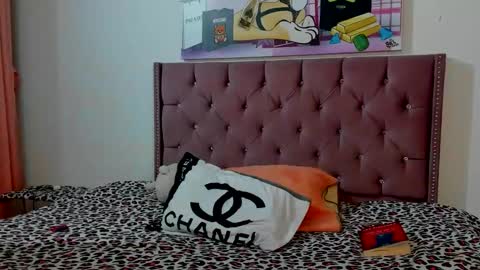 Valentina online show from February 2026 04:43:02 AM