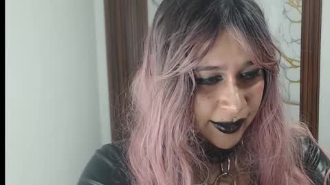 Snapshot of valen_ross7 chatting on March 2026 01:44:02 AM valen_ross7 online show from March 2026 01:44:02 AM