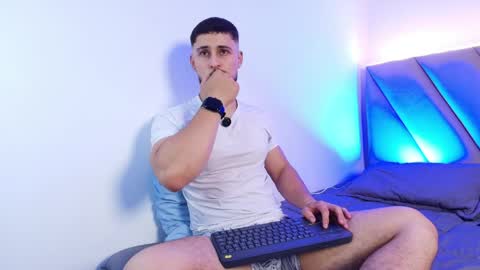 Snapshot of valenssio_moretti chatting on May 2026 01:13:01 AM valenssio_moretti online show from May 2026 01:13:01 AM