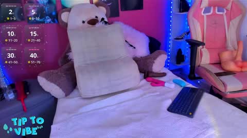 Snapshot of valensure chatting on December 2024 08:44:01 PM Valen online show from December 2024 08:44:01 PM