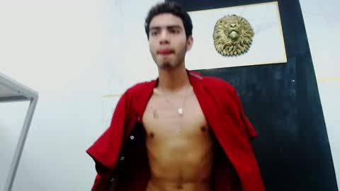 Snapshot of valentin_lux chatting on March 2026 06:20:02 AM VALENTIN online show from March 2026 06:20:02 AM