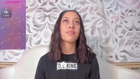 Snapshot of valentina_cortes72 chatting on January 2025 11:13:01 AM Valentina online show from January 2025 11:13:01 AM